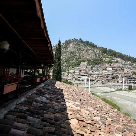Ajka Berat