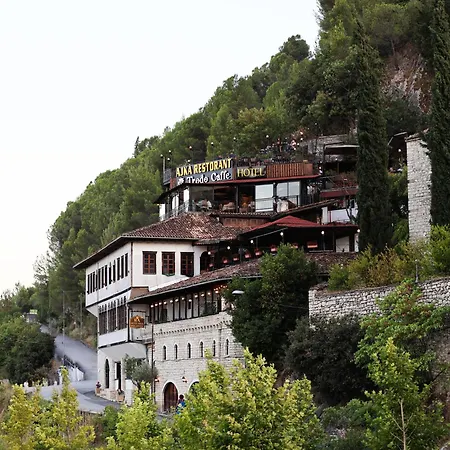 Ajka 3*