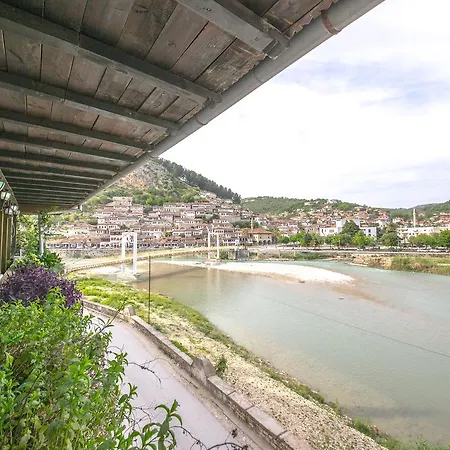 Hotel Ajka Berat