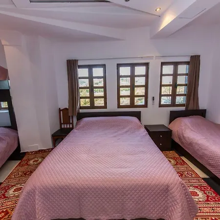 Ajka 3* Berat
